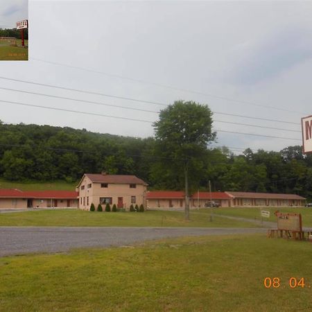 Motel 22 Mapleton Depot Huntingdon Bagian luar foto