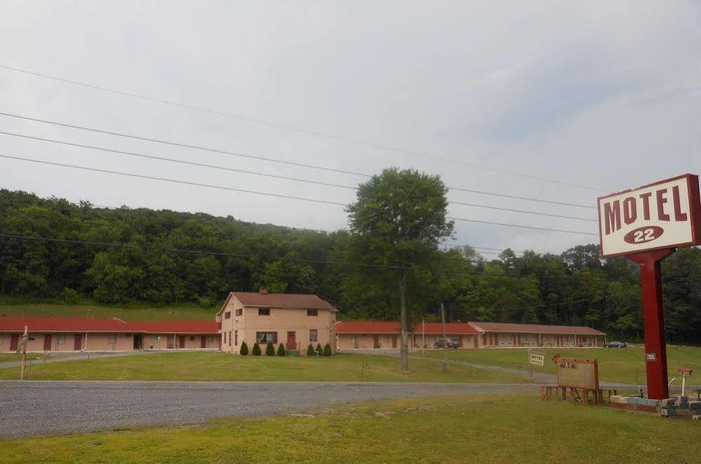 Motel 22 Mapleton Depot Huntingdon Bagian luar foto
